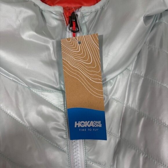 Hoka One One Puffer Jacket Womens Small Medium Light Blue Quilted NEW - Picture 3 of 7